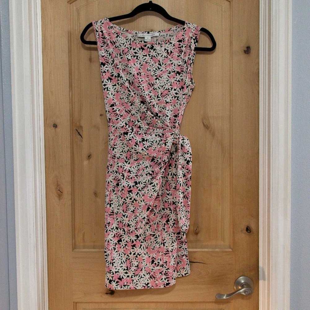 DIANE VON FURSTENBERG white, pink & black print dress, size 10